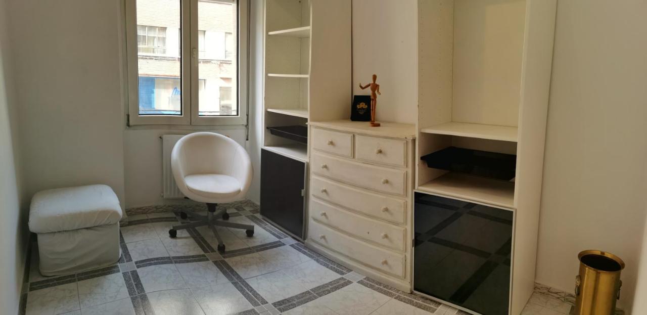 Apartament A Cinco Minutos De Todo Oviedo Zewnętrze zdjęcie