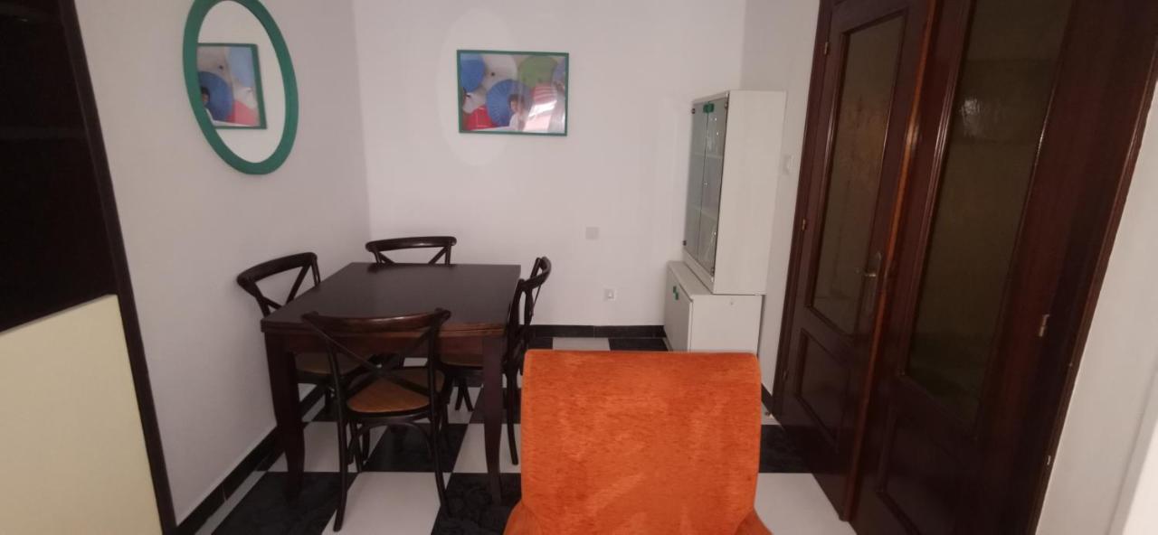 Apartament A Cinco Minutos De Todo Oviedo Zewnętrze zdjęcie