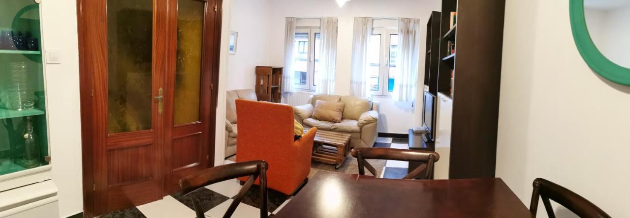 Apartament A Cinco Minutos De Todo Oviedo Zewnętrze zdjęcie