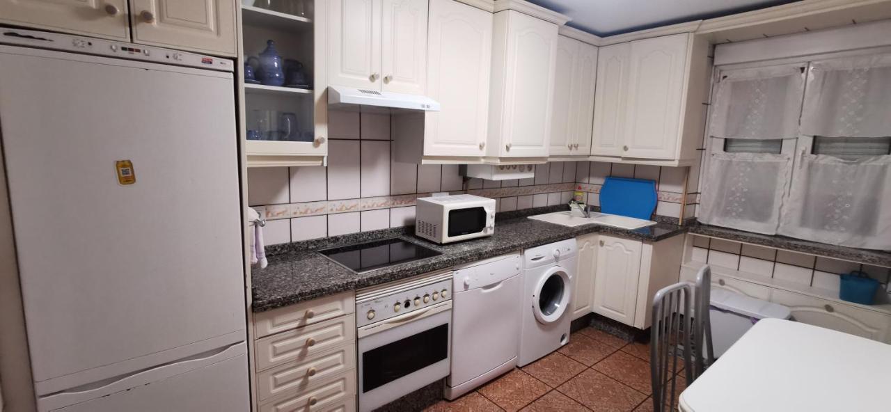 Apartament A Cinco Minutos De Todo Oviedo Zewnętrze zdjęcie