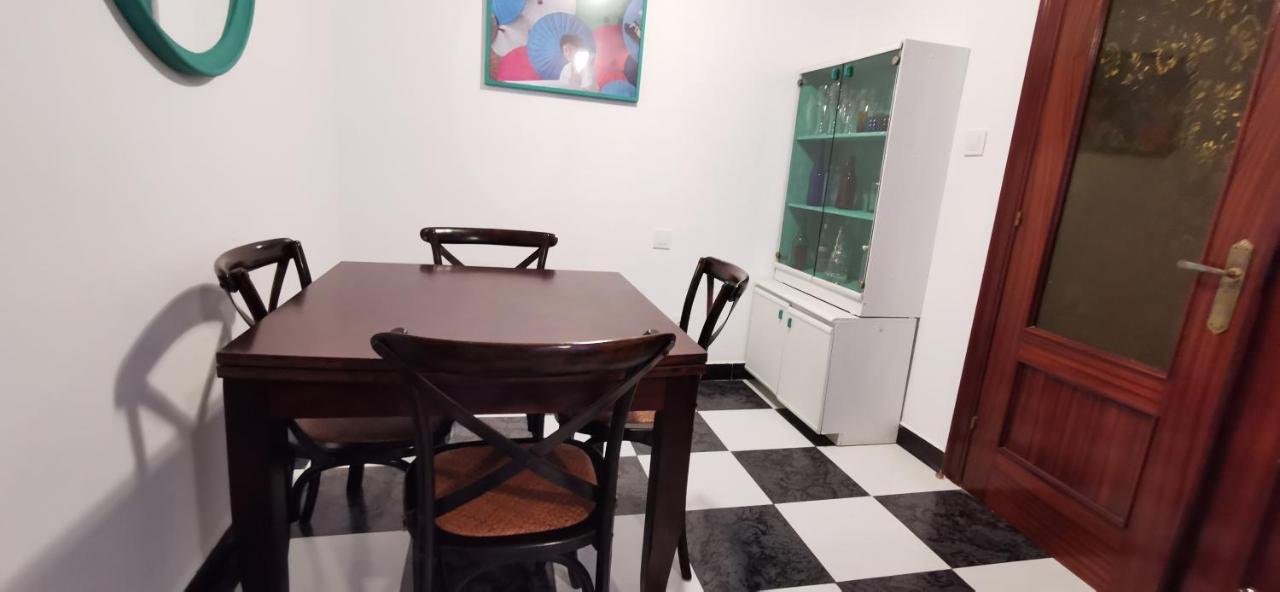 Apartament A Cinco Minutos De Todo Oviedo Zewnętrze zdjęcie